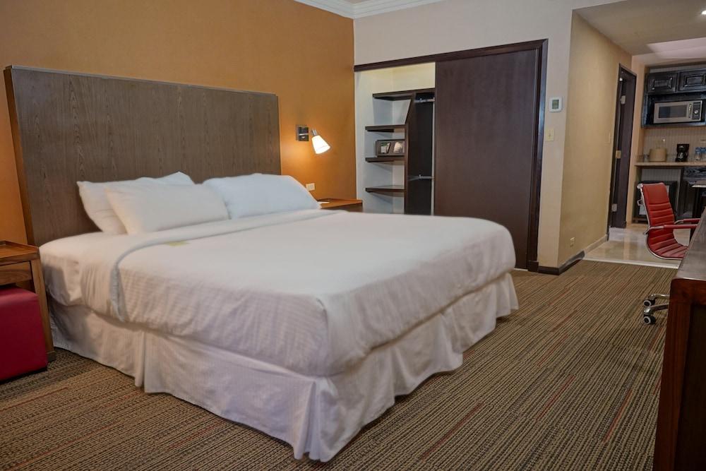 Four Points By Sheraton Saltillo Eksteriør bilde